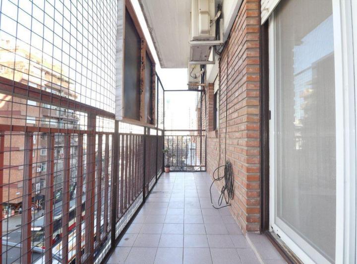 VENTA DEPARTAMENTO 4 AMBIENTES FRENTE COLEGIALES 4