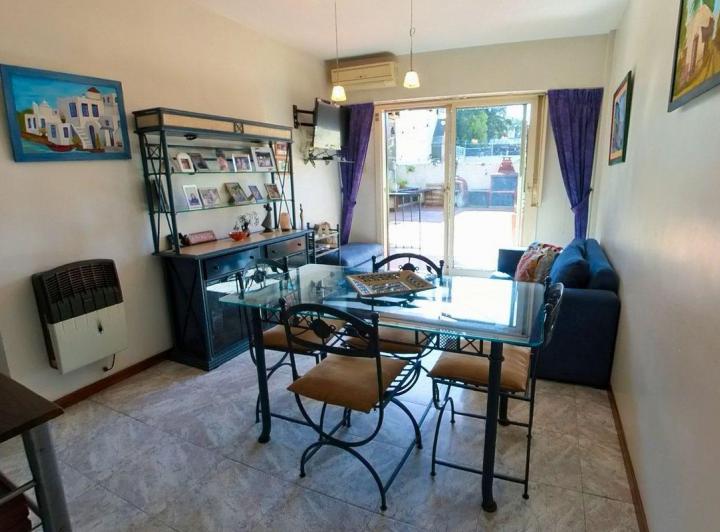 DEPARTAMENTO 5 AMBIENTES VENTA URQUIZA COCHERA 3
