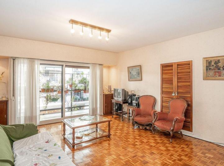 DEPARTAMENTO VENTA 4 AMBIENTES SEMI PISO CABALLITO 5