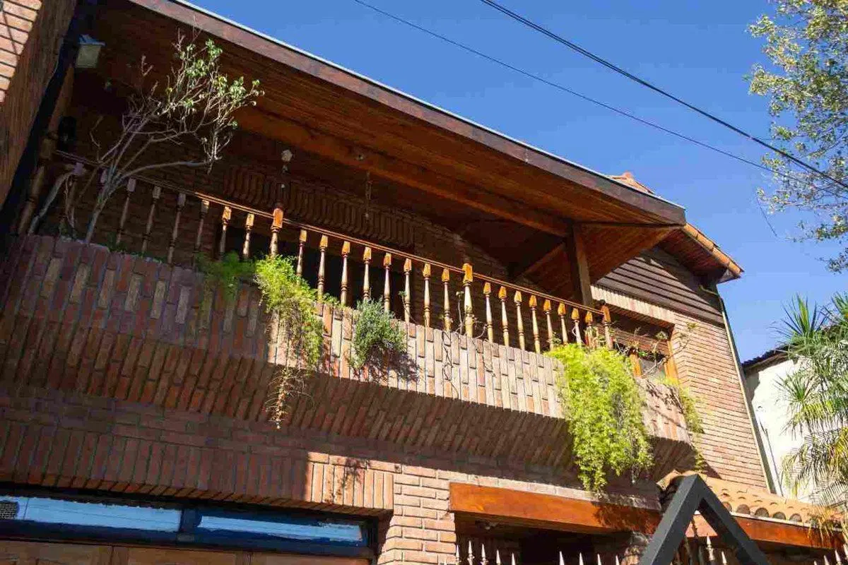Venta CASA 5 ambientes Olivos pileta jardin 3