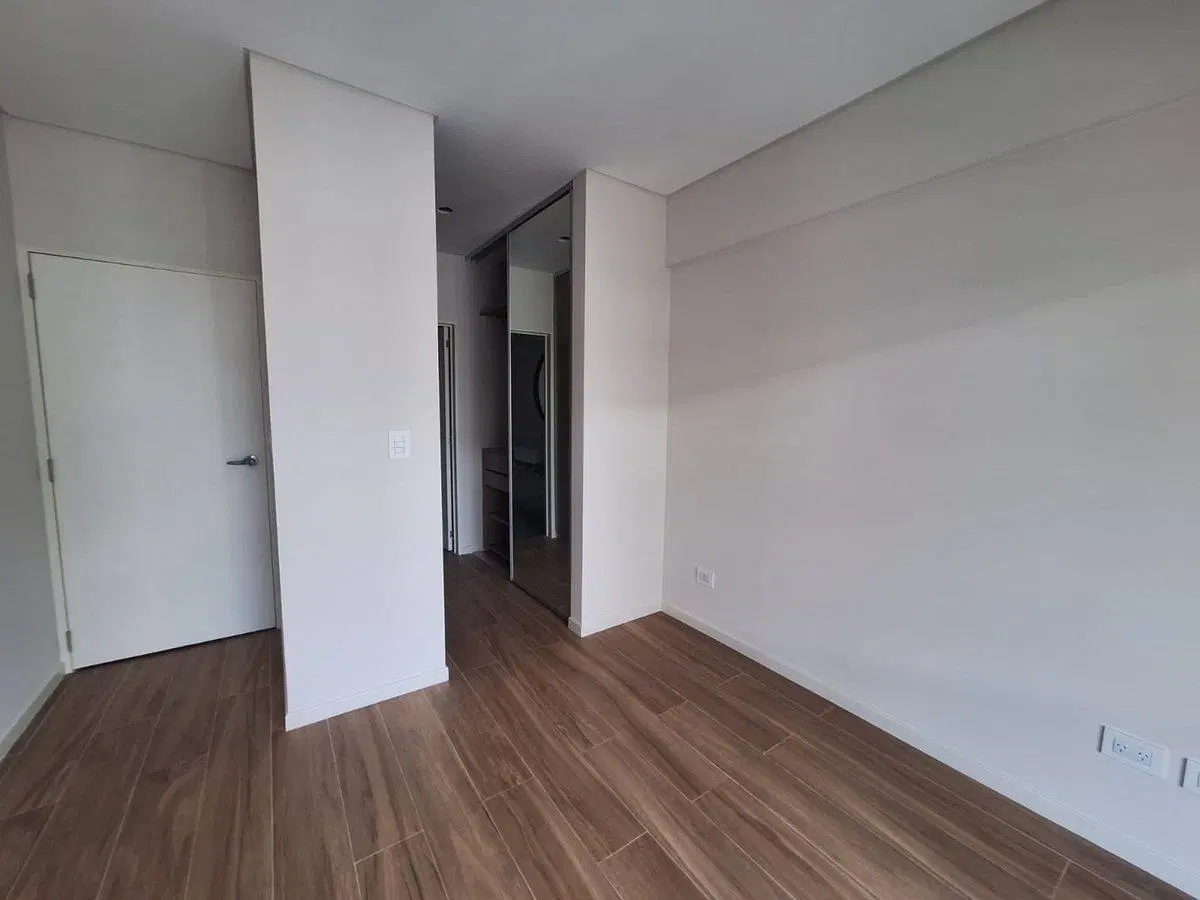 DEPARTAMENTO 4 AMBIENTES VENTA CABALLITO COCHERA 4
