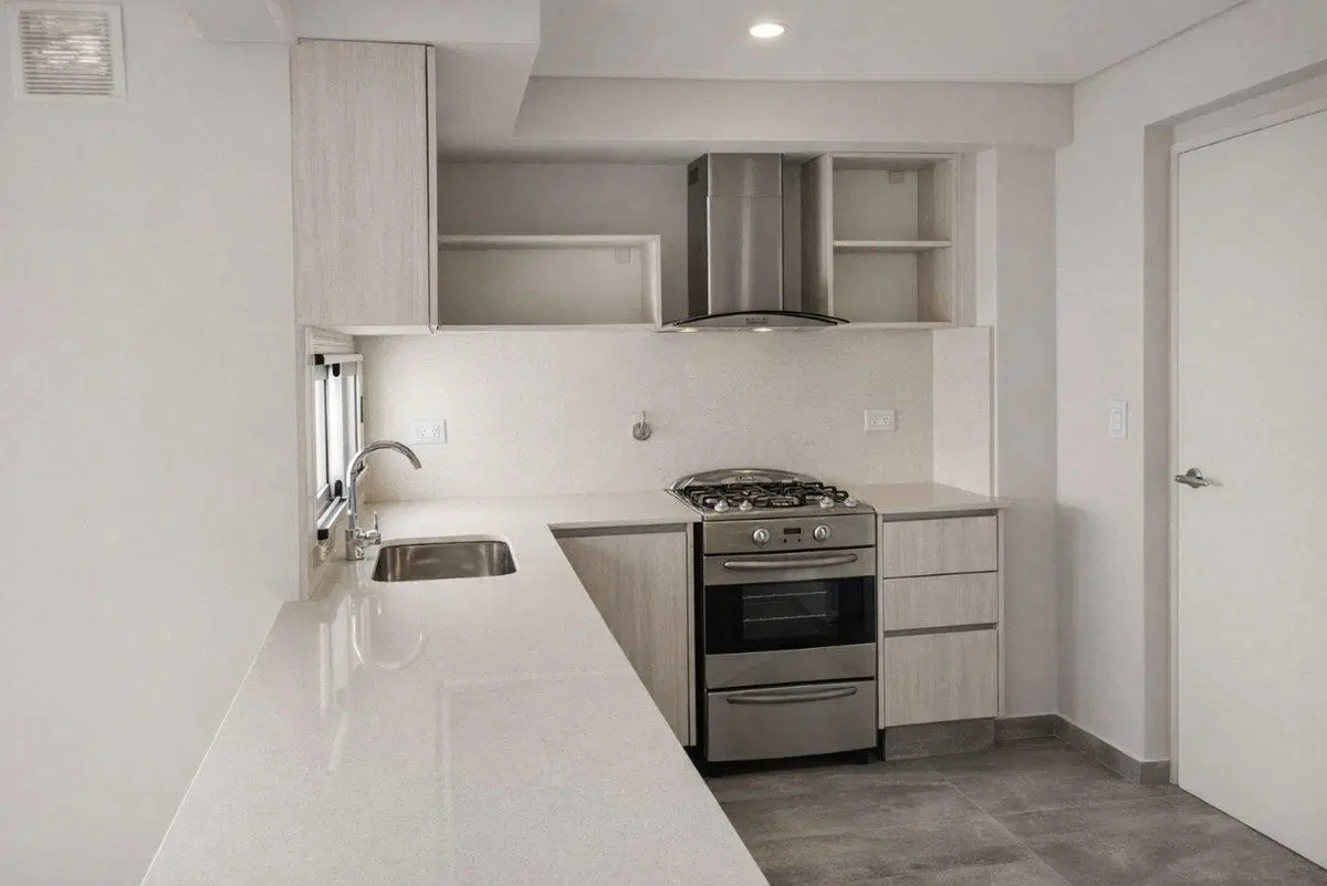 DEPARTAMENTO 4 AMBIENTES VENTA CABALLITO COCHERA 3