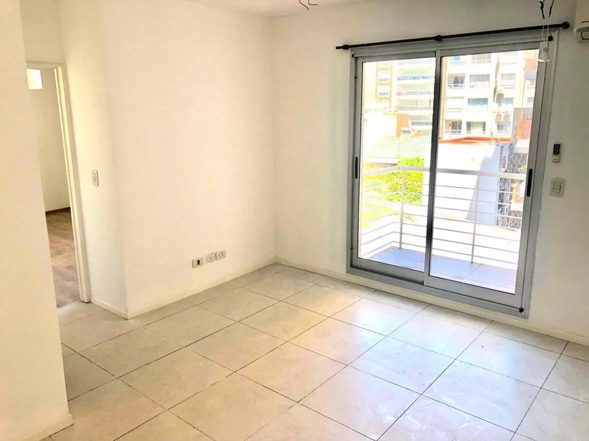 DEPARTAMENTO 2 AMBIENTES VENTA CABALLITO BALCON 2