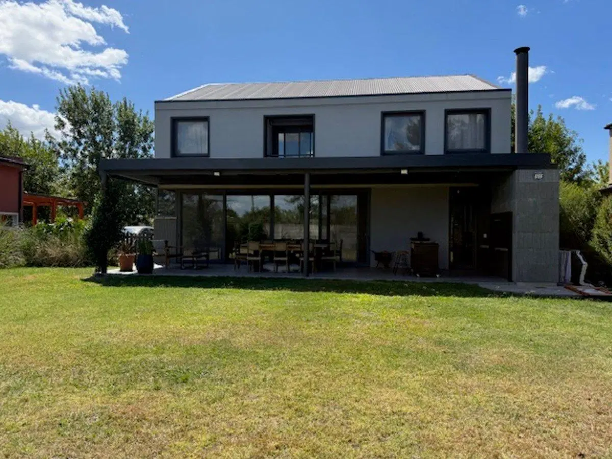 CASA 5 AMBIENTES EN VENTA PILAR DEL ESTE 5
