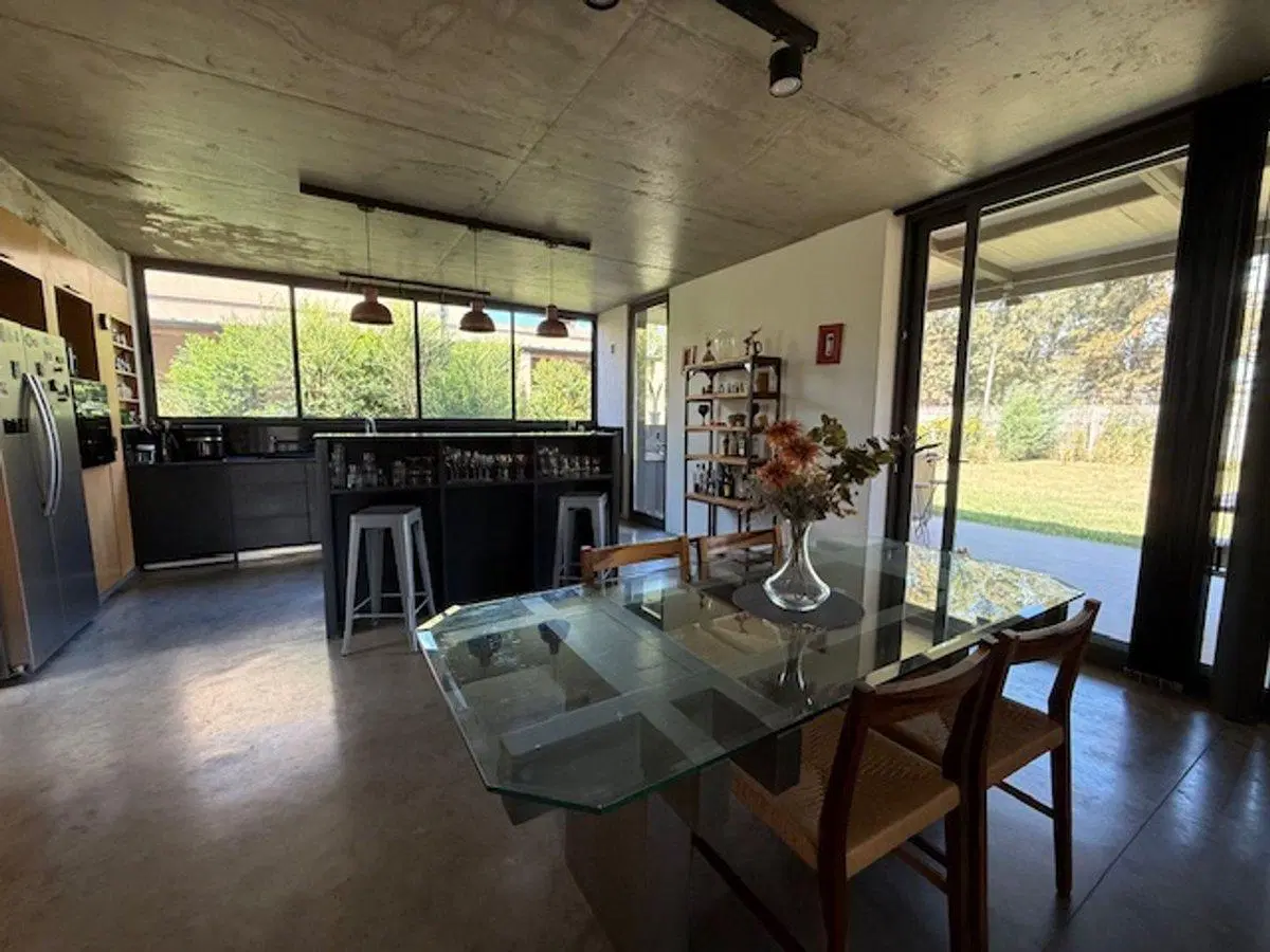 CASA 5 AMBIENTES EN VENTA PILAR DEL ESTE 4