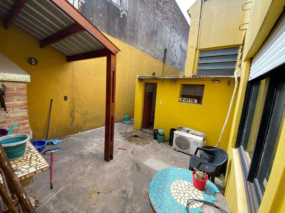 VENTA CASA 4 AMBIENTES LINIERS PATIO GARAJE 4