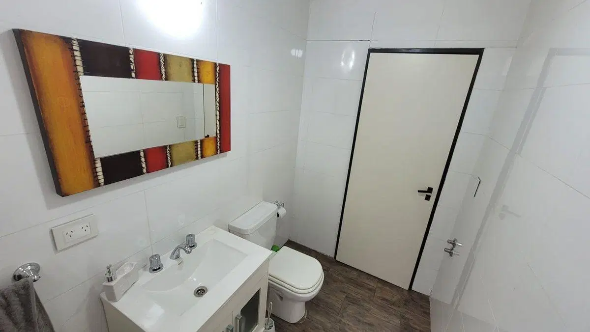 VENTA CASA 4 AMBIENTES EN BANFIELD, PARQUE, PILETA 5