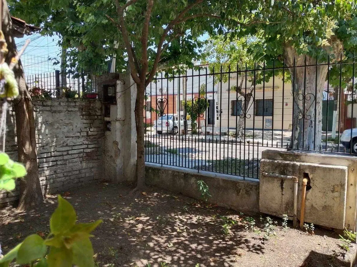 VENTA LOTE CON 3 VIVIENDAS SARANDÍ. TERRAZA JARDIN 2