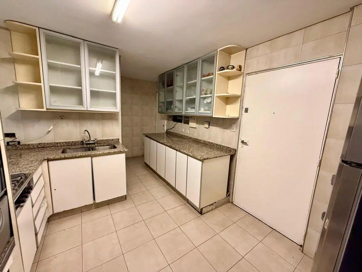 DEPARTAMENTO 5 AMBIENTES VENTA PALERMO COCHERA 5