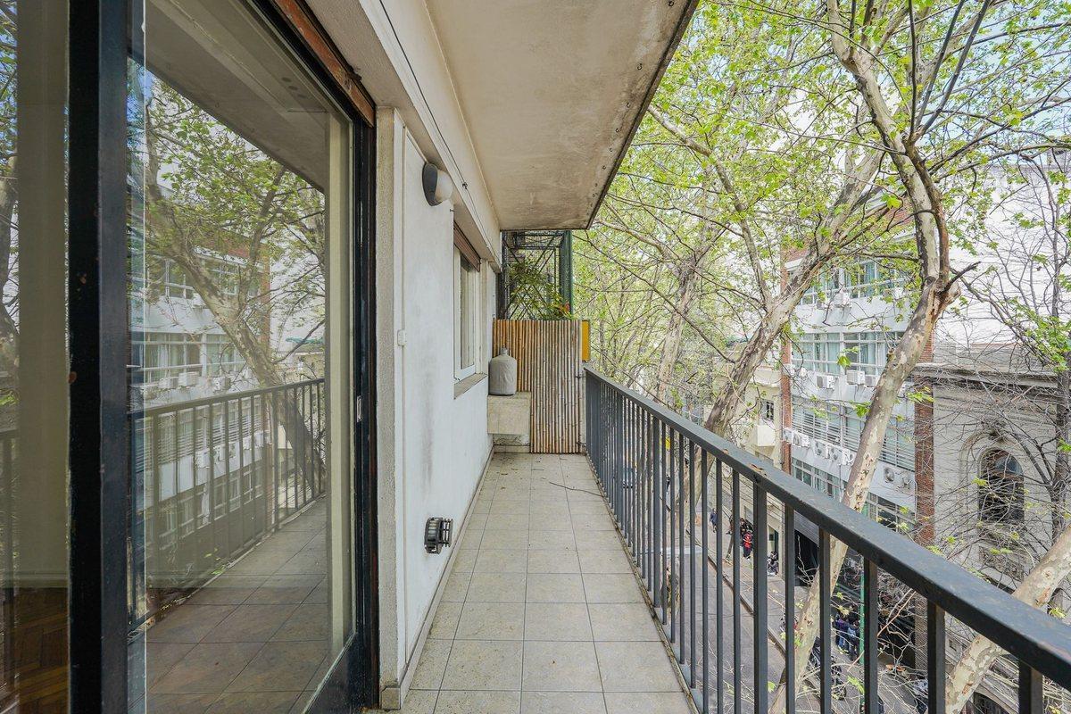 DEPARTAMENTO 3 AMBIENTES VENTA FLORES CON RENTA