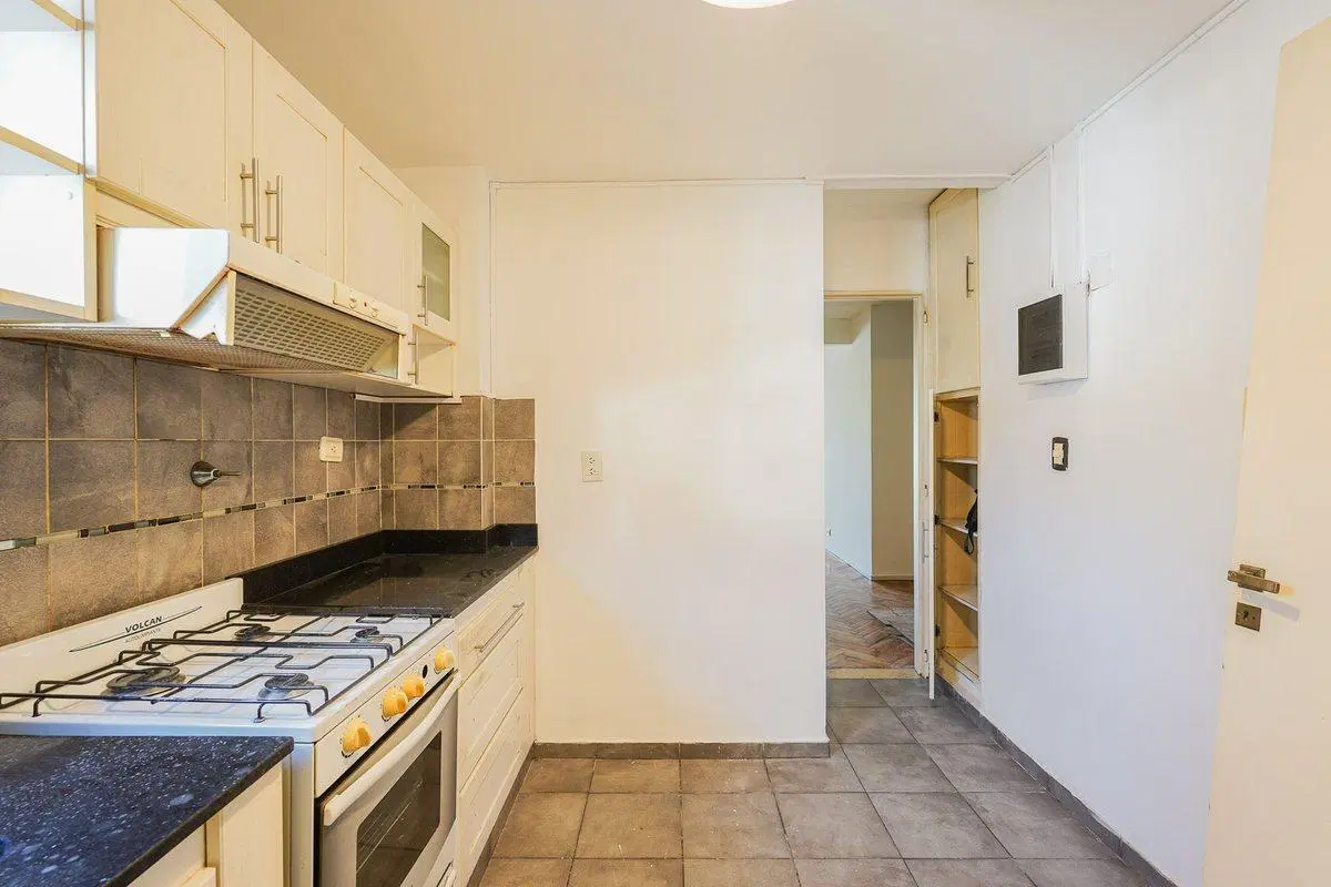 DEPARTAMENTO 3 AMBIENTES VENTA FLORES CON RENTA 5