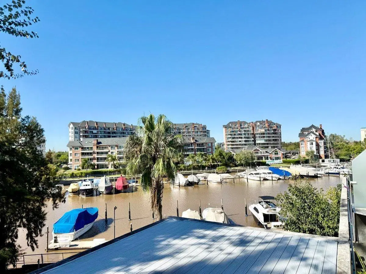 DEPARTAMENTO  3 AMBIENTES VENTA VISTA BAHIA 5