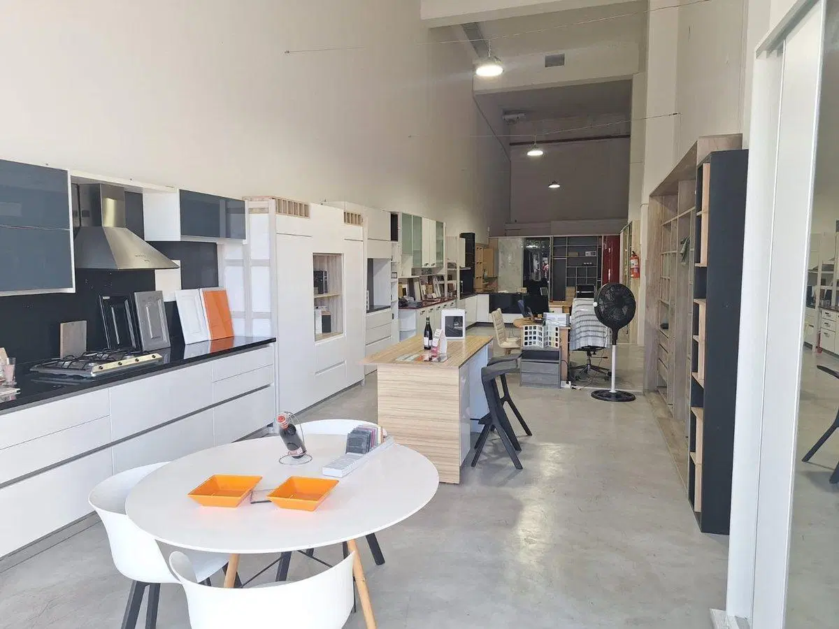 LOCAL EN VENTA NUÑEZ DOBLE ALTURA 3
