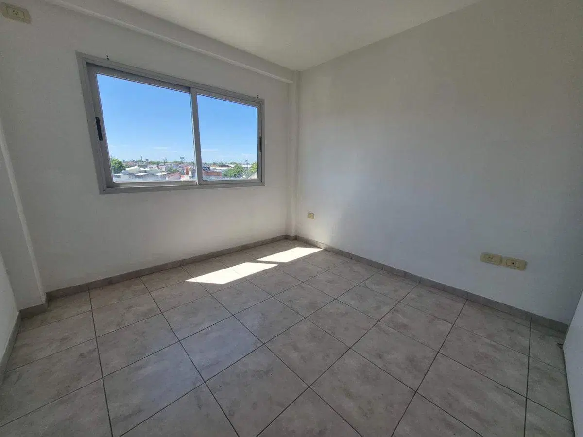 Departamento 2 Ambientes VENTA Morón Cochera 5