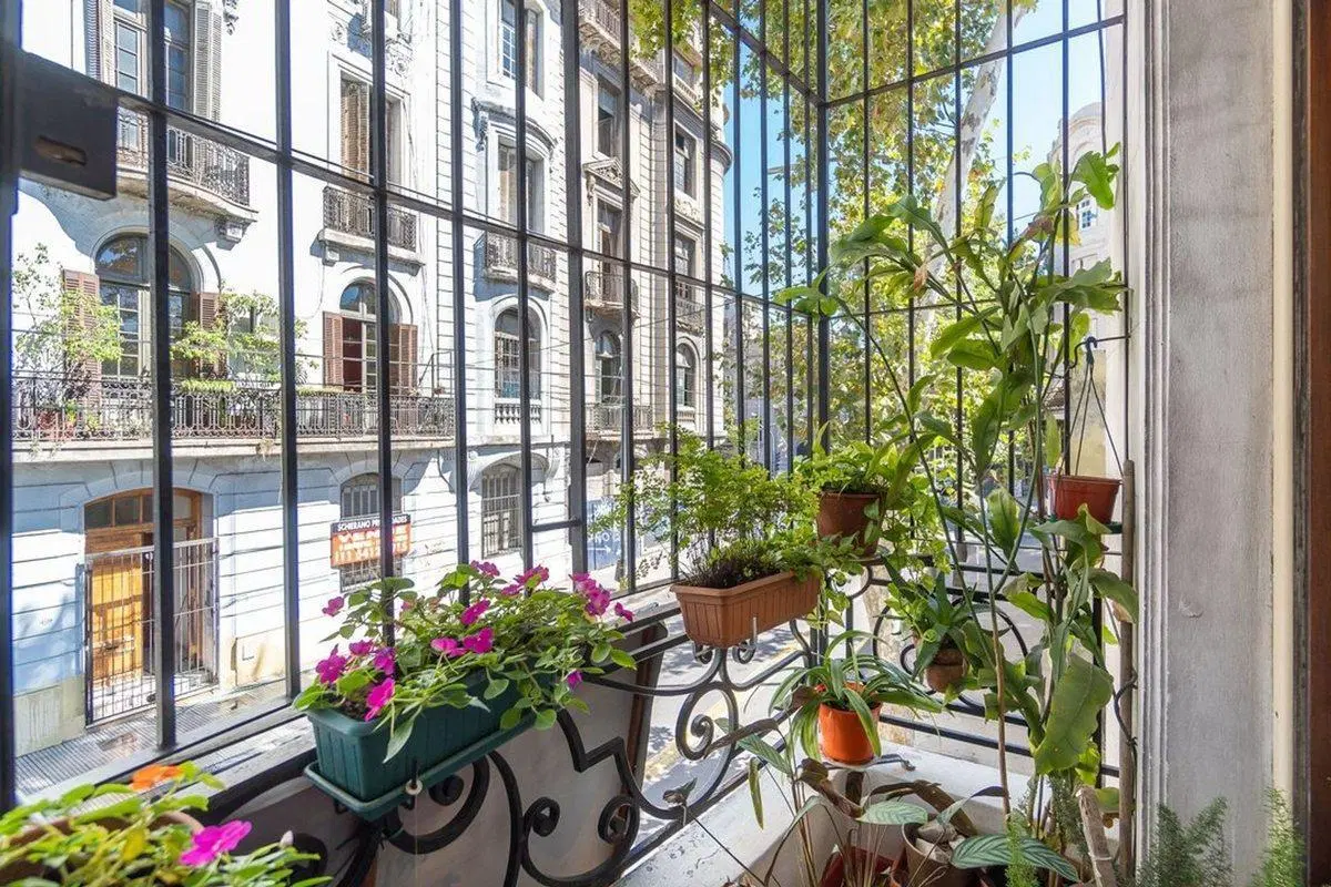 VENTA DEPARTAMENTO 3 AMBIENTES EN SAN TELMO BALCÓN 4