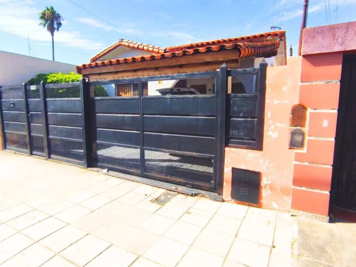 VENTA CASA 4 AMBIENTES VILLA DOMINICO 3