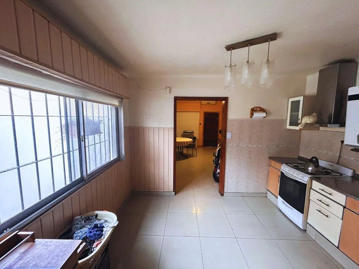 VENTA CASA 4 AMBIENTES VILLA DOMINICO 5