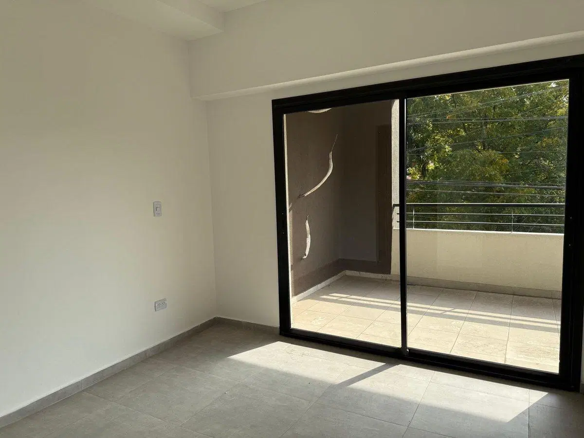Departamento de 3 Ambientes en Venta en Hurlingham 2