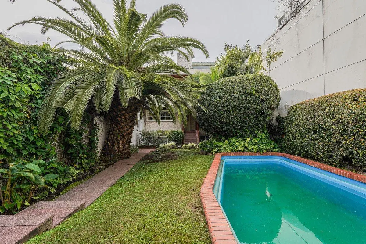 CASA 5 AMBIENTES VENTA FLORES QUINCHO PILETA 3