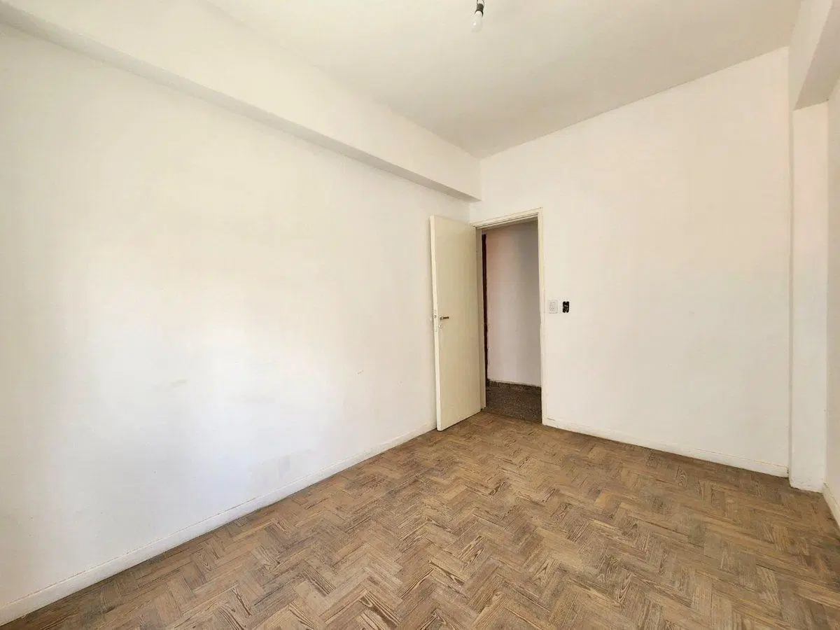 Venta Departamento 3 ambientes Villa del Parque 5
