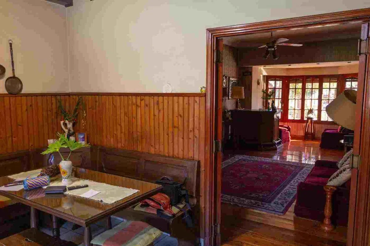 Venta CASA 5 ambientes Olivos pileta jardin 4