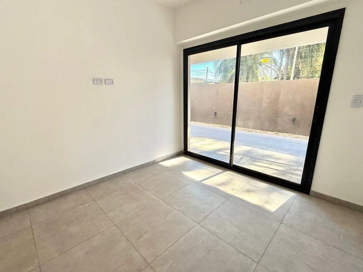 Departamento 2 Ambientes en Venta Hurlingham Patio 3