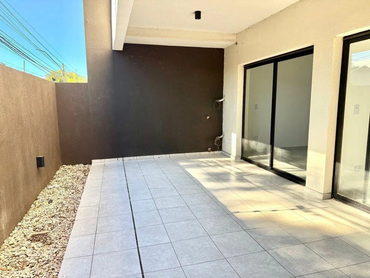 Departamento 2 Ambientes en Venta Hurlingham Patio 5