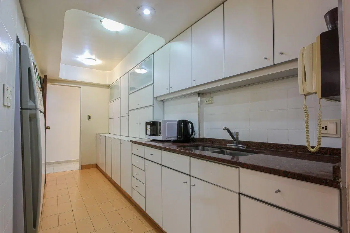 DEPARTAMENTO 4 AMBIENTES VENTA CABALLITO COCHERA 4