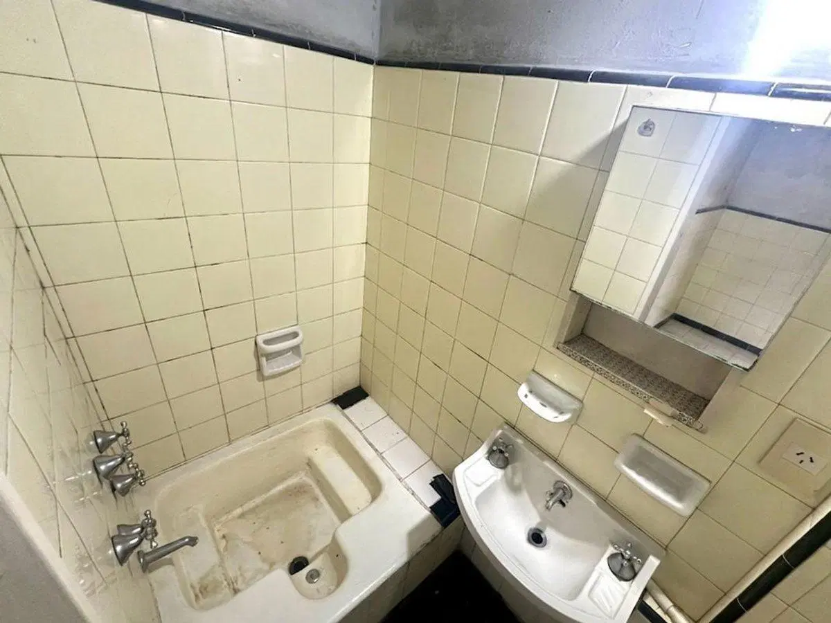 DEPARTAMENTO 2 AMBIENTES VENTA LINIERS REFACCIONAR 4