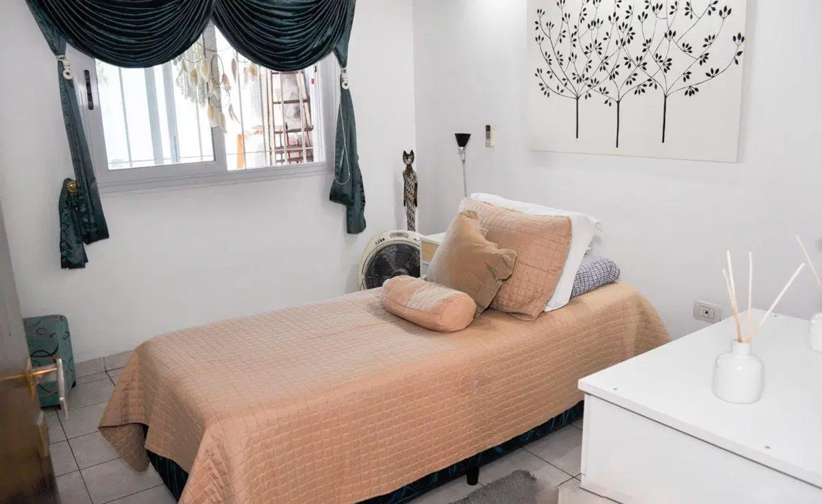 CASA 3 AMBIENTES VENTA CASTELAR NORTE JARDIN 3