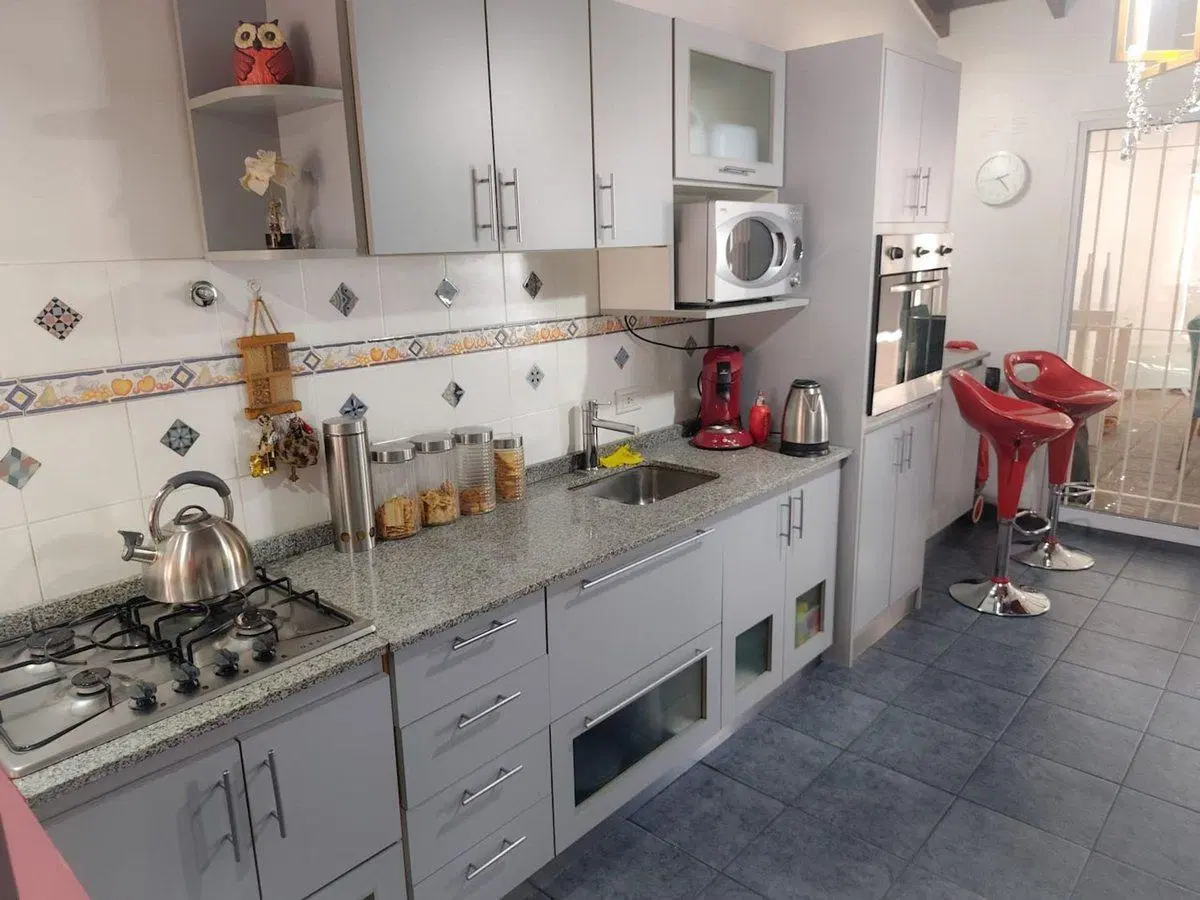 CASA 3 AMBIENTES VENTA CASTELAR NORTE JARDIN 8