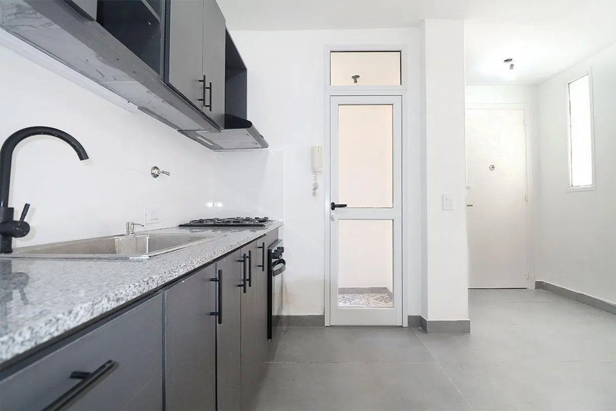 VENTA PH 3 AMBIENTES A NUEVO 2 PATIOS V PUEYRREDON 2