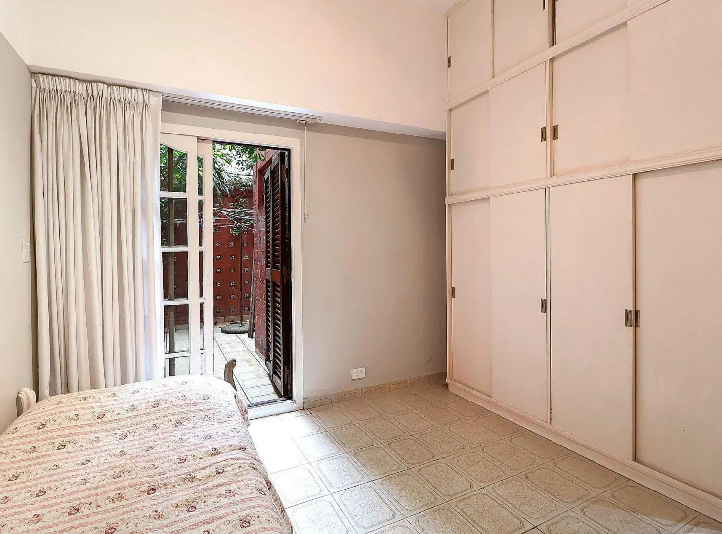 venta ph 3 ambientes colegiales pb frente cochera 2