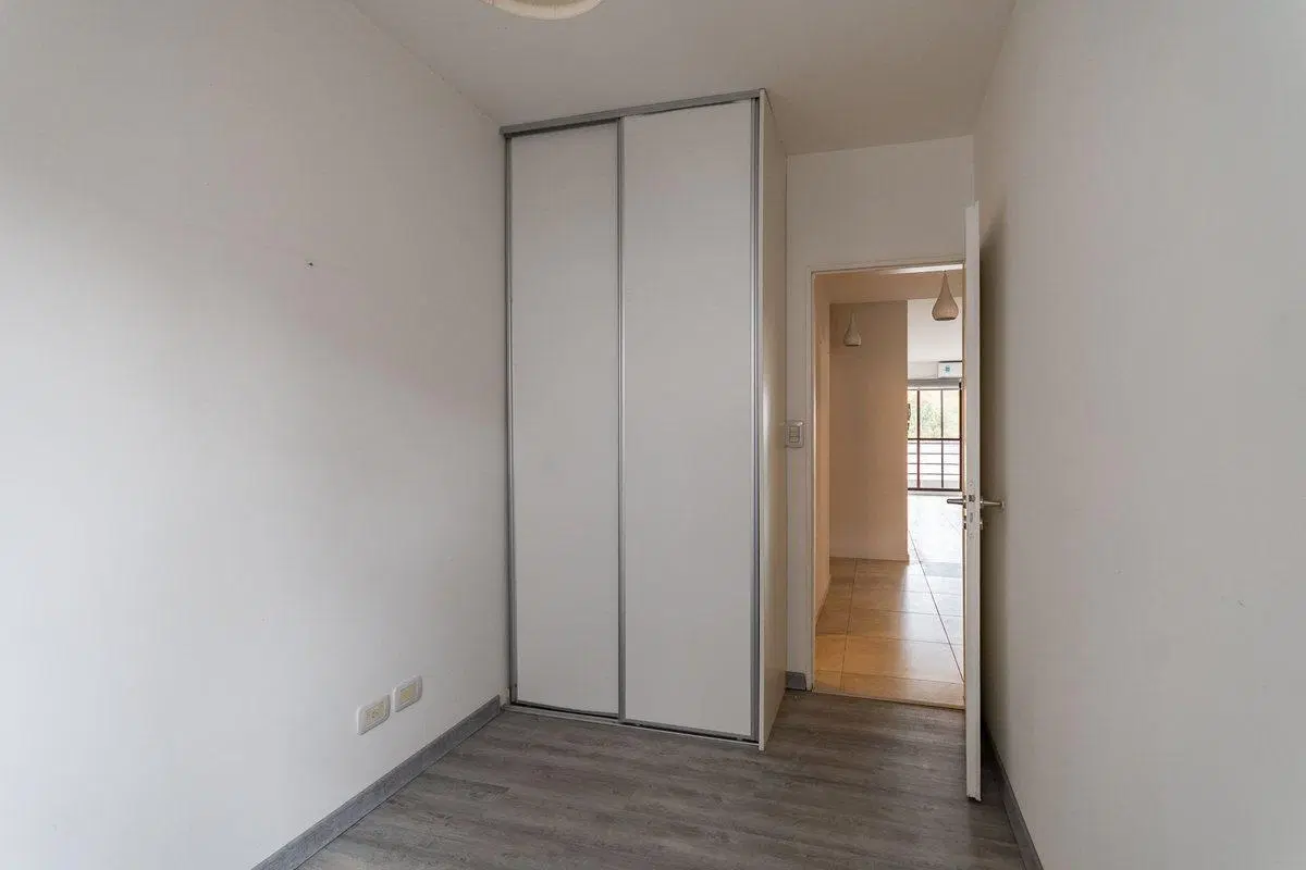 DEPARTAMENTO 3 AMBIENTES VENTA OLIVOS COCHERA 3