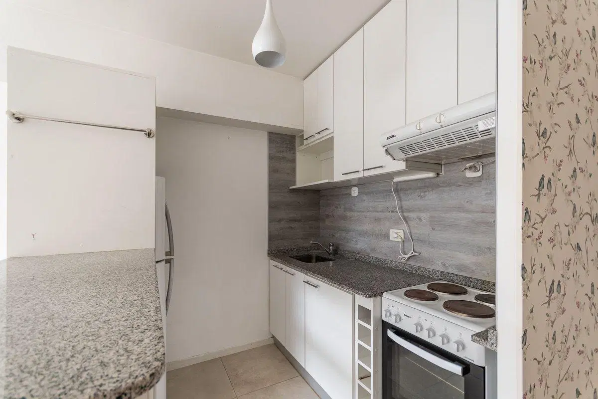 DEPARTAMENTO 3 AMBIENTES VENTA OLIVOS COCHERA 5