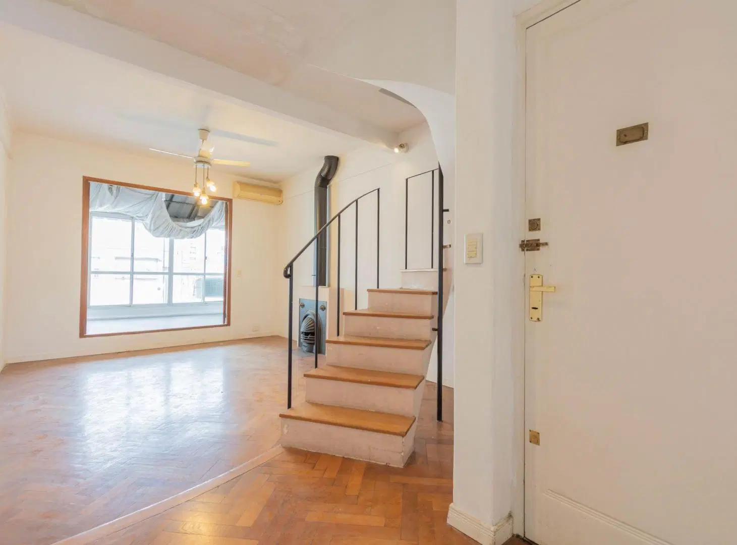 VENTA DEPARTAMENTO 2 AMBIENTES RECOLETA S/EXPENSAS 4