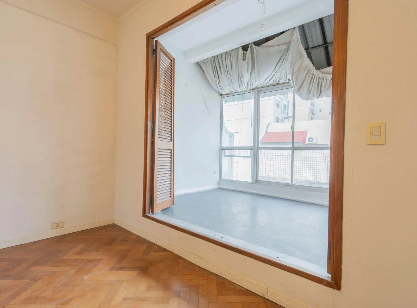 VENTA DEPARTAMENTO 2 AMBIENTES RECOLETA S/EXPENSAS 3