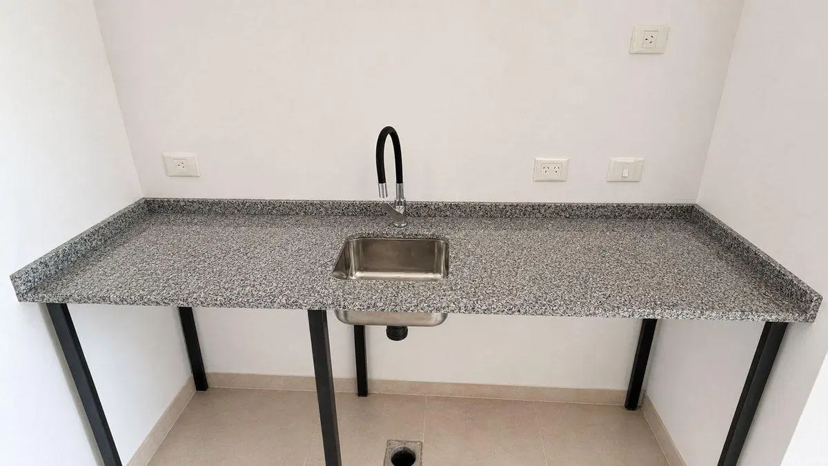 OFICINA EN VENTA PALERMO A ESTRENAR TORRE QIUB 5