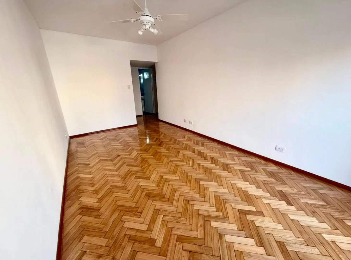 VENTA DEPARTAMENTO 2 AMBIENTES CON BALCÓN BELGRANO 4