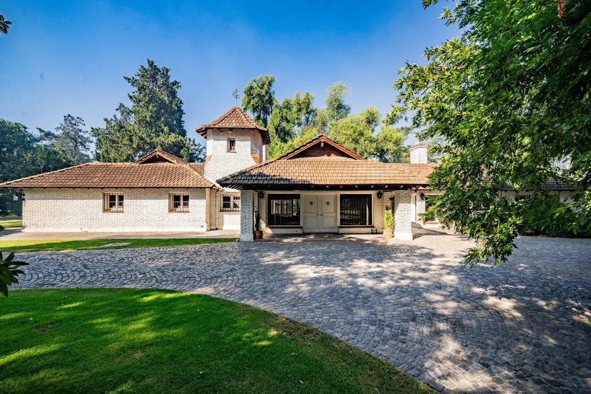 Quinta 6 ambientes en venta en Escobar con pileta 4