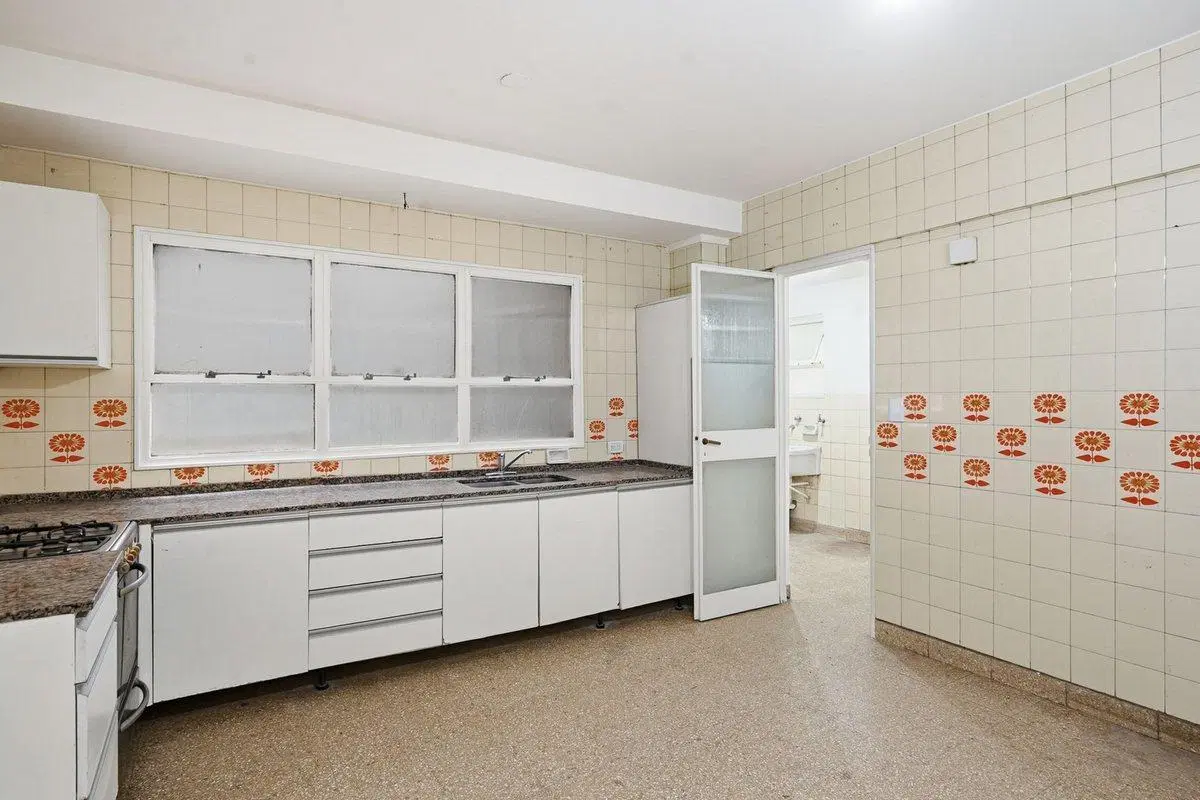 DEPARTAMENTO 4 AMBIENTES VENTA FLORES FINANCIACION 5