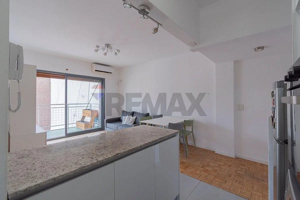 VENTA CENTRO- DEPARTAMENTO 3 AMBIENTES CON BALCON 3