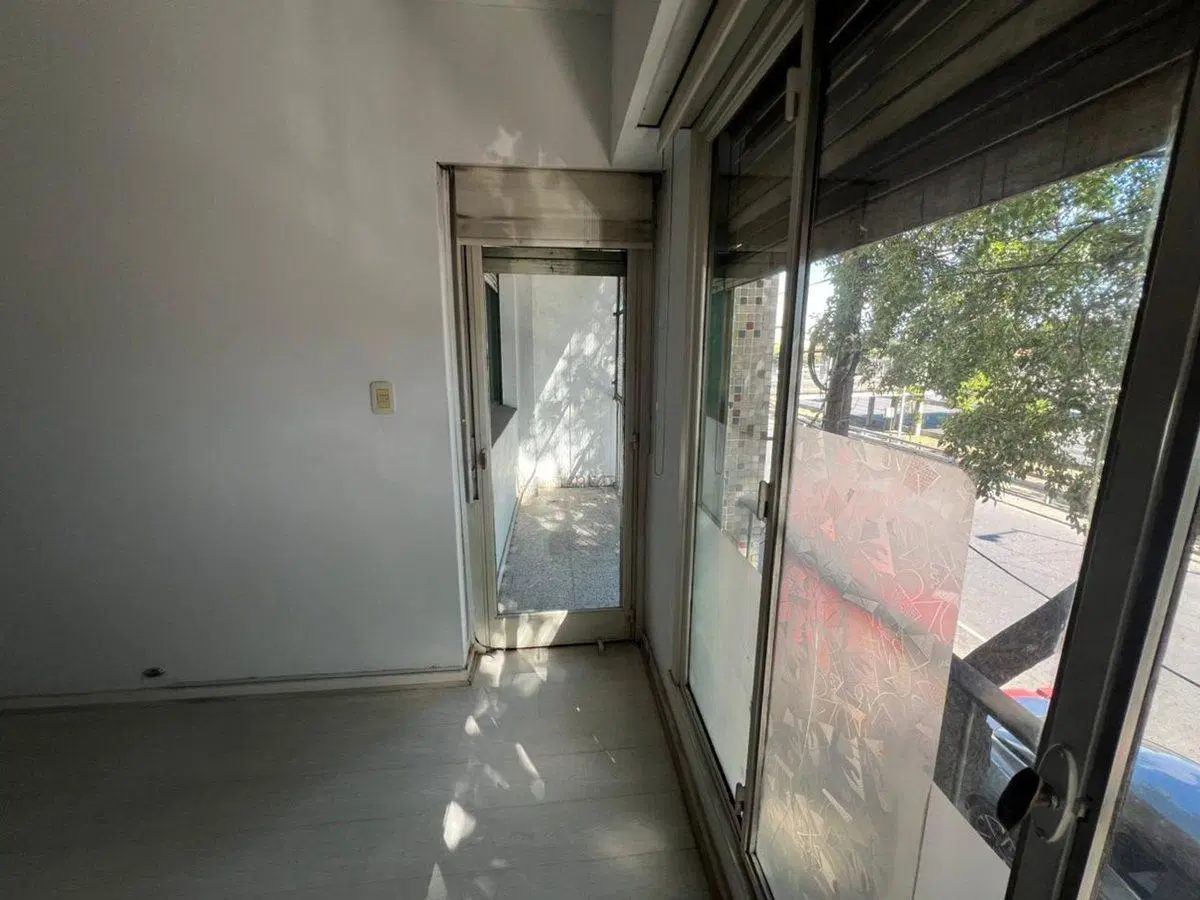DEPARTAMENTO 3 AMBIENTES VENTA FLORIDA BALCON 4