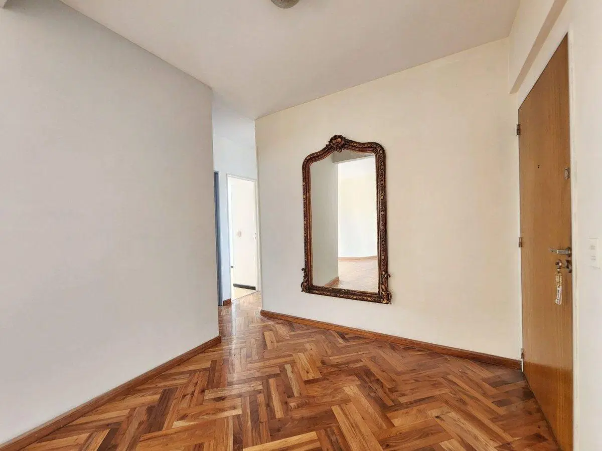 Departamento Venta 5 ambientes en Flores 3