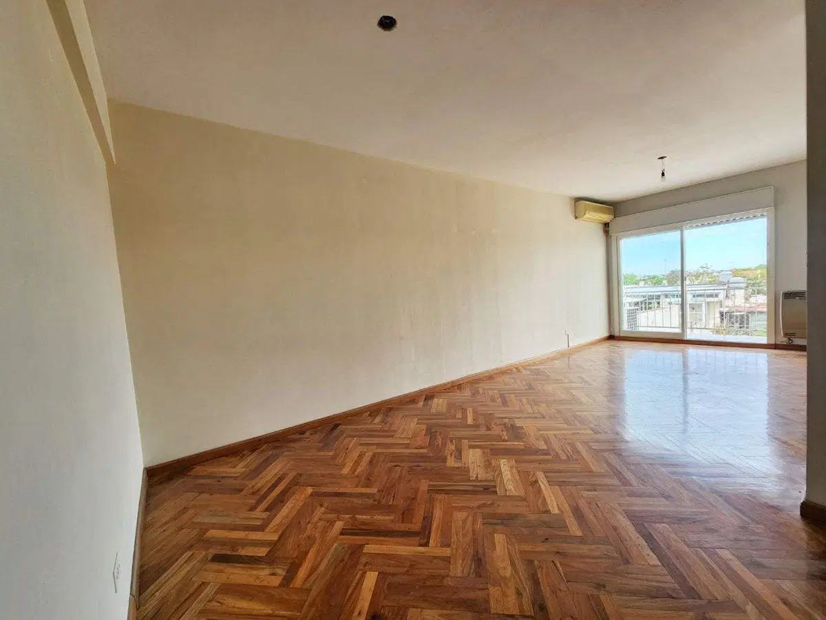 Departamento Venta 5 ambientes en Flores 4