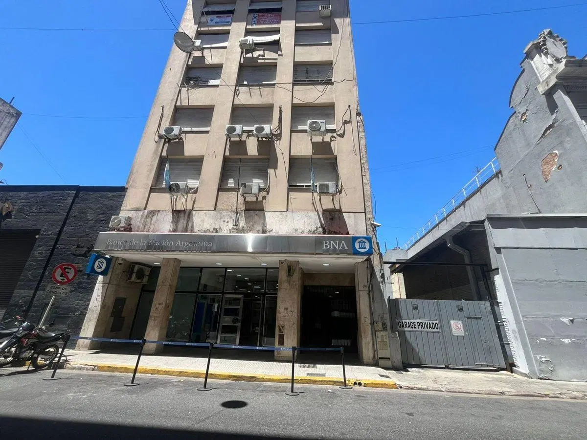VENTA OFICINA DE 3 AMBIENTES MONSERRAT 2