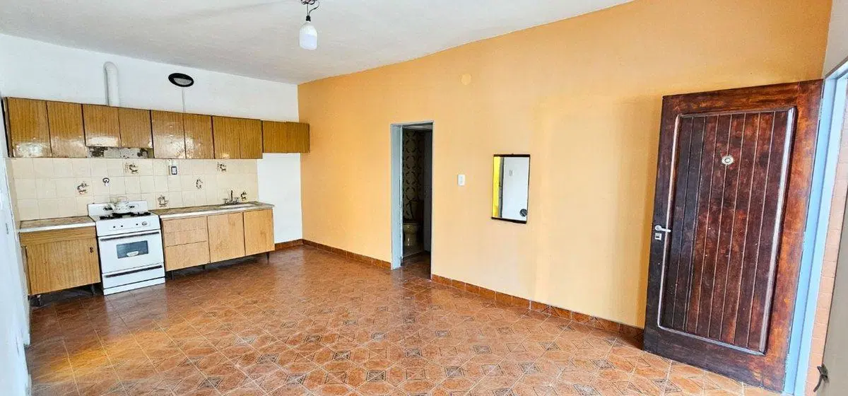 VENTA CASA 3 AMBIENTES C/LUGAR COMERCIAL JL SUAREZ 3
