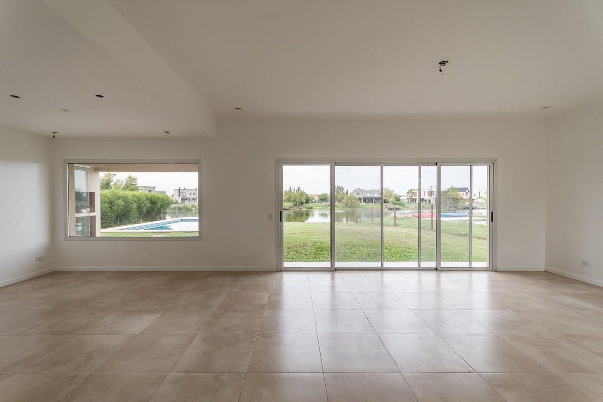 CASA 5 AMBIENTES VENTA EL CANTON NORTE LAGUNA