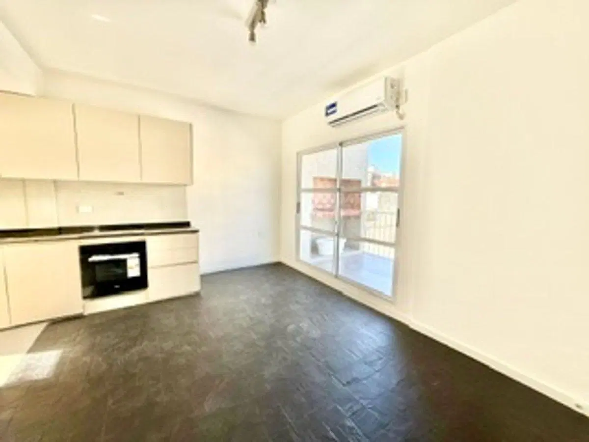 DEPARTAMENTO 2 AMBIENTES VENTA EN CAÑITAS 4