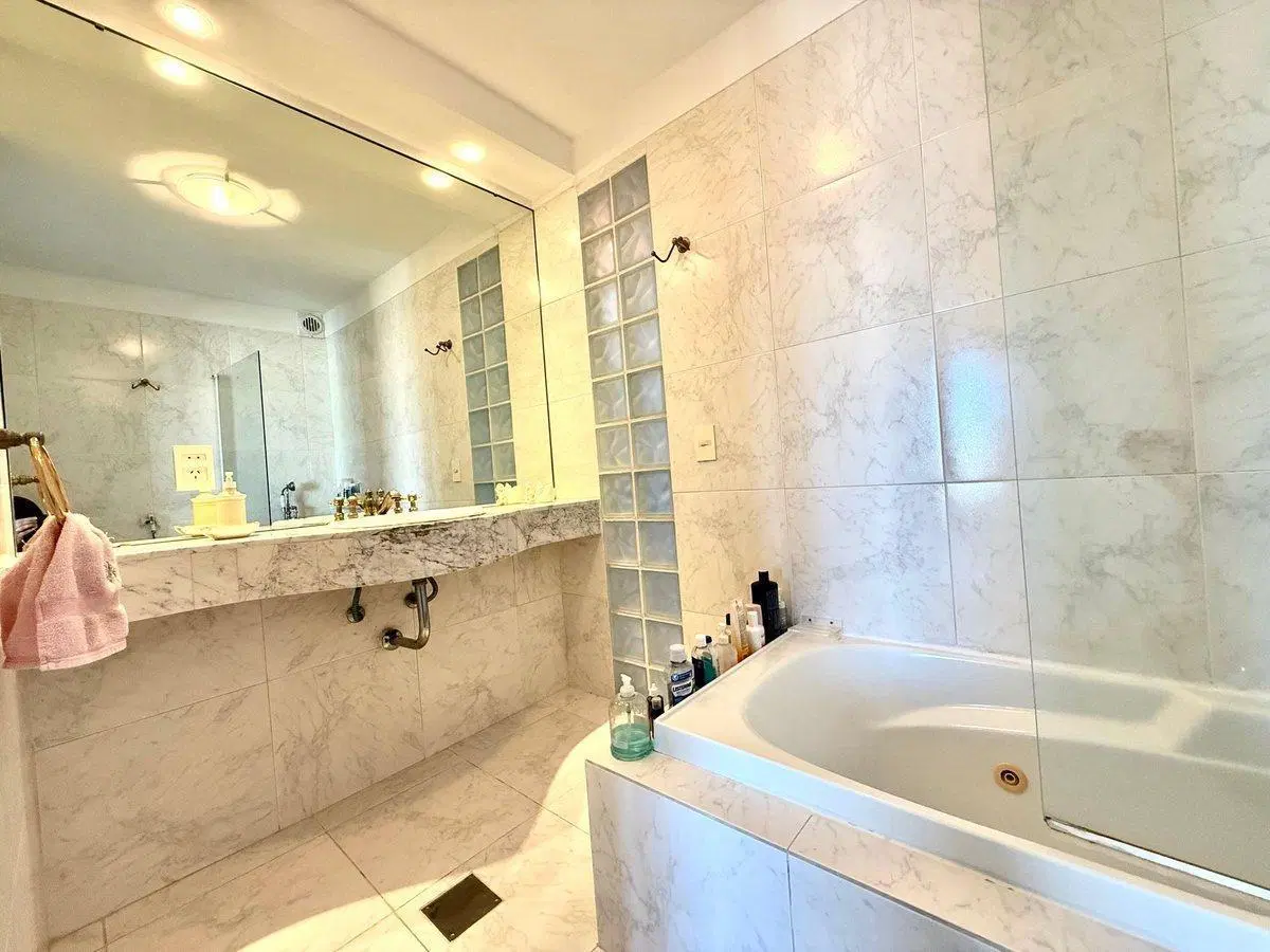 Departamento de 4 Ambientes en Venta en Cañitas 4